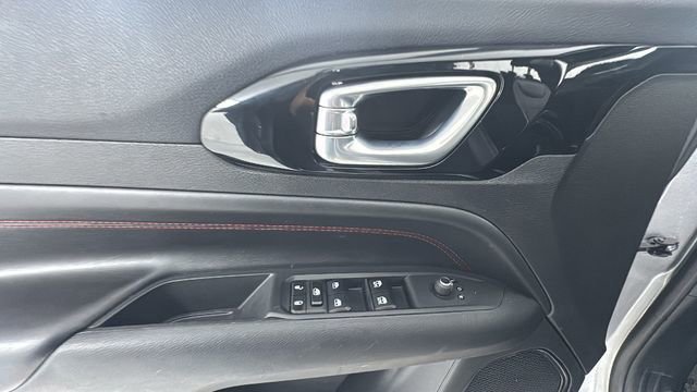 Used 2024 Jeep Compass Trailhawk AWD/4WD image 19