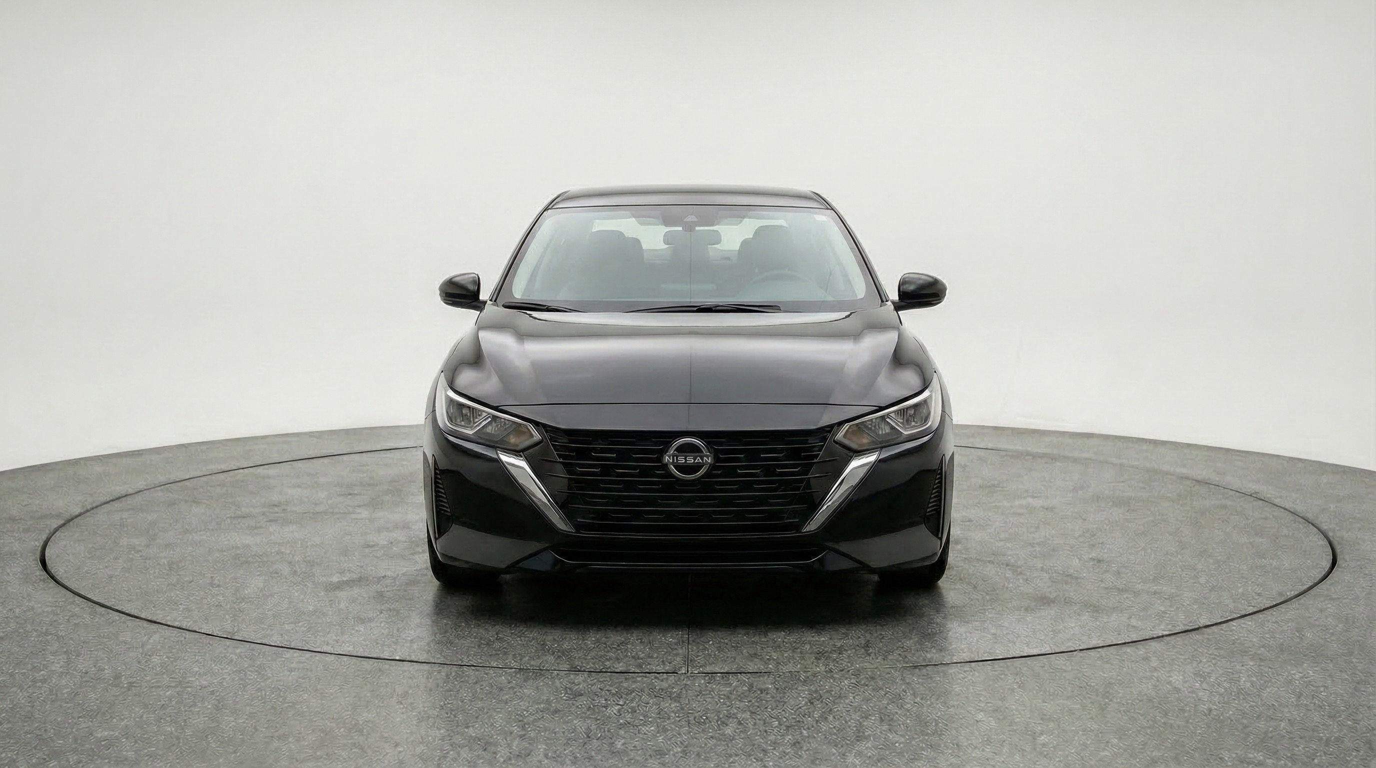 Used 2025 Nissan Sentra SV image 2