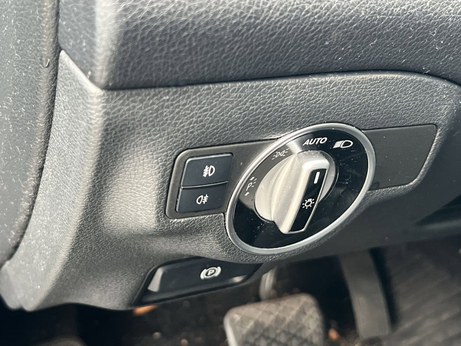 Used 2017 Mercedes-Benz GLA 250 4MATIC image 27