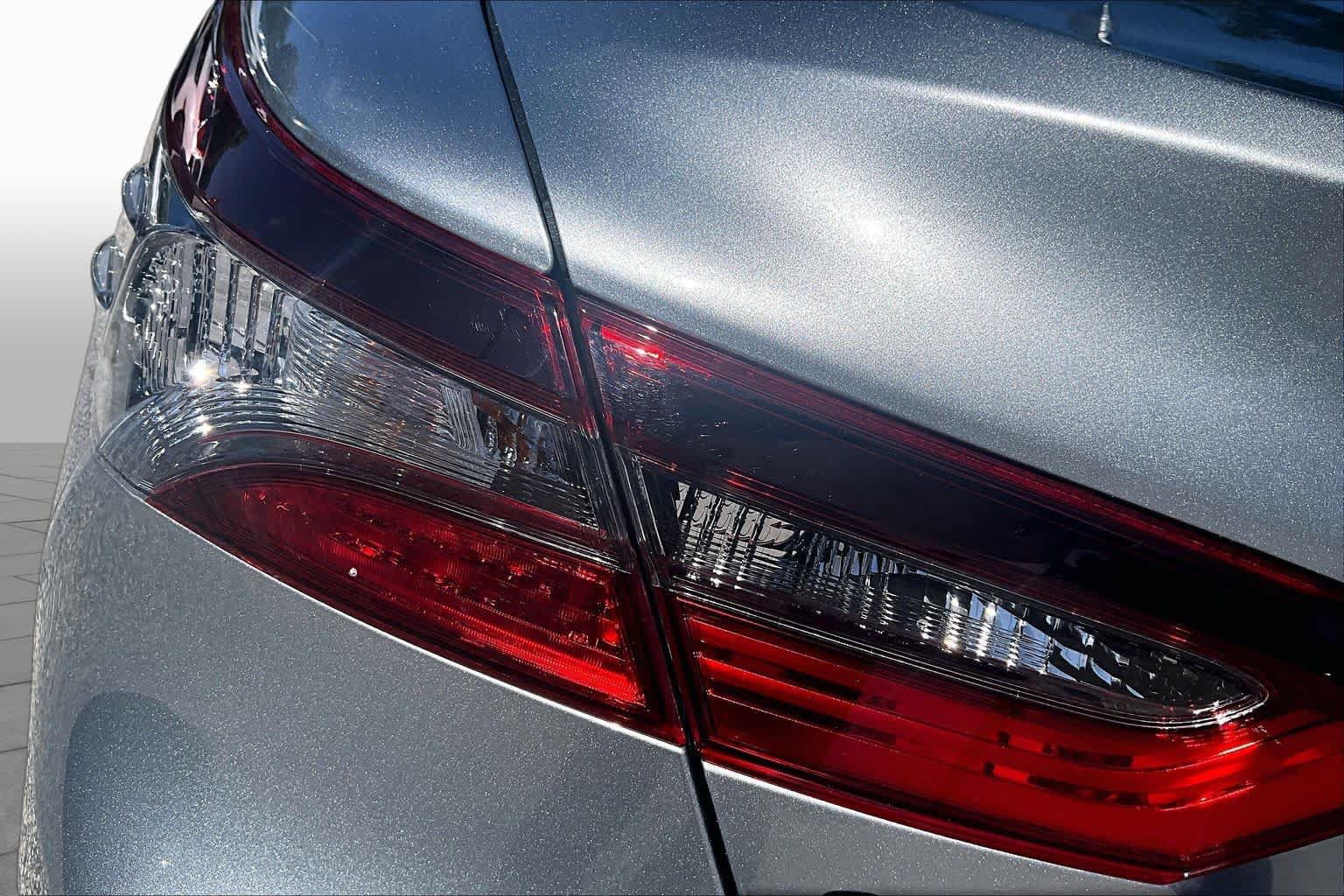 Used 2023 Toyota Camry LE FWD image 28