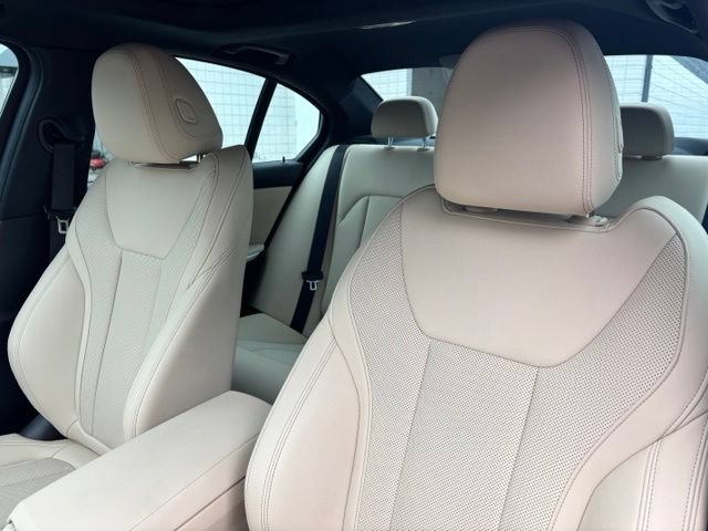 Used 2023 BMW 330i xDrive Sedan w/ Premium Package AWD/4WD image 19