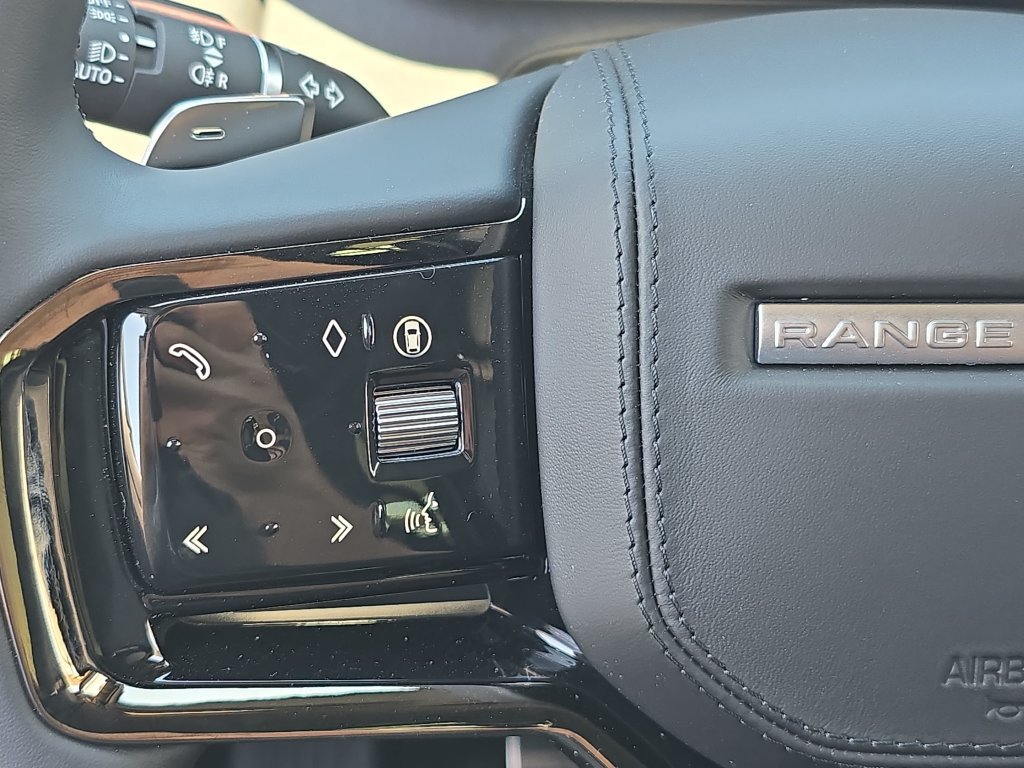 New 2026 Land Rover Range Rover Sport Dynamic SE AWD/4WD image 19