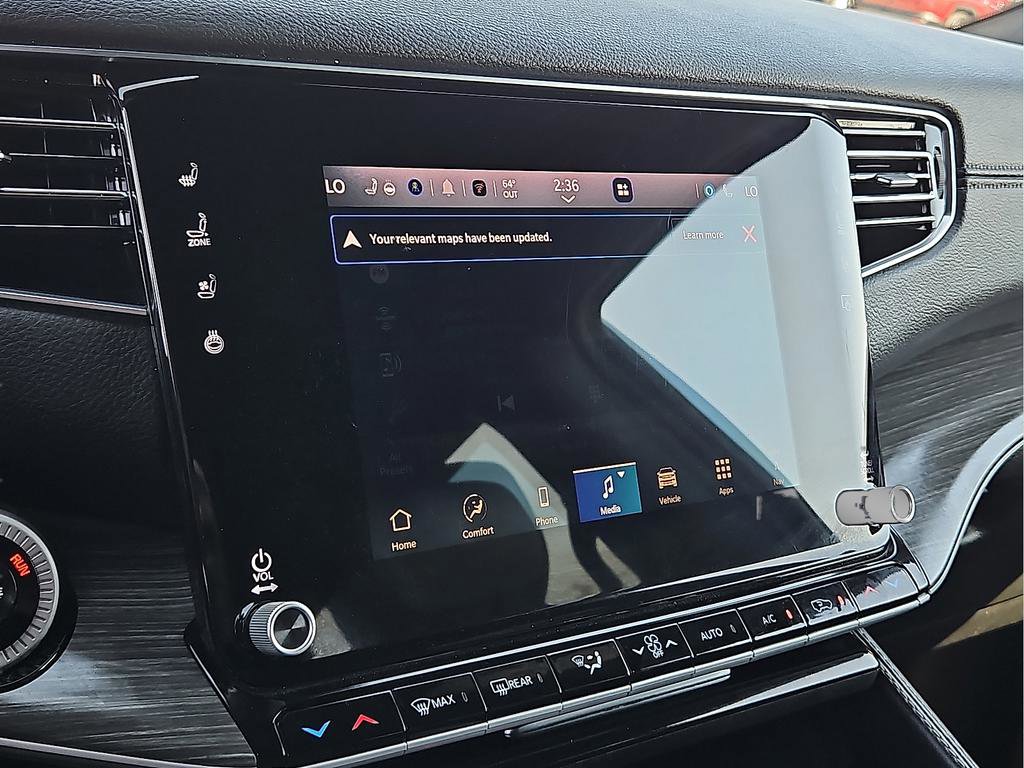 Used 2024 Jeep Wagoneer L Series II w/ Flexible Seating Group image 21