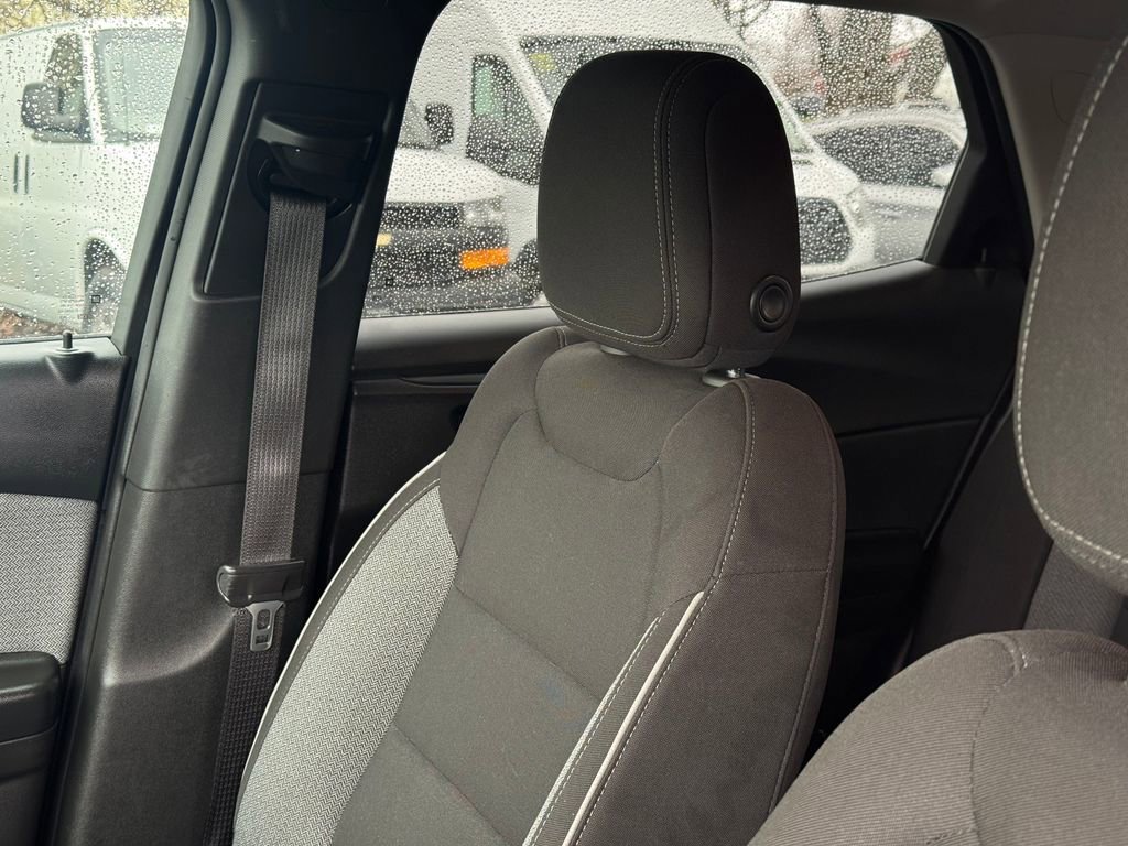 Used 2025 Chevrolet TrailBlazer LT AWD/4WD image 22