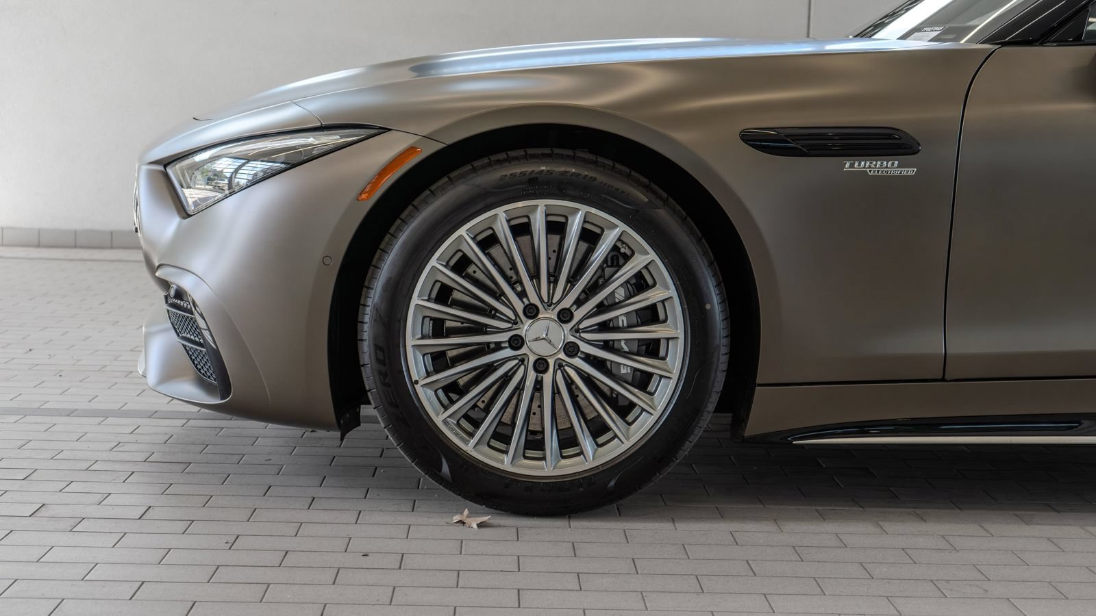 New 2026 Mercedes-Benz SL 43 AMG image 4
