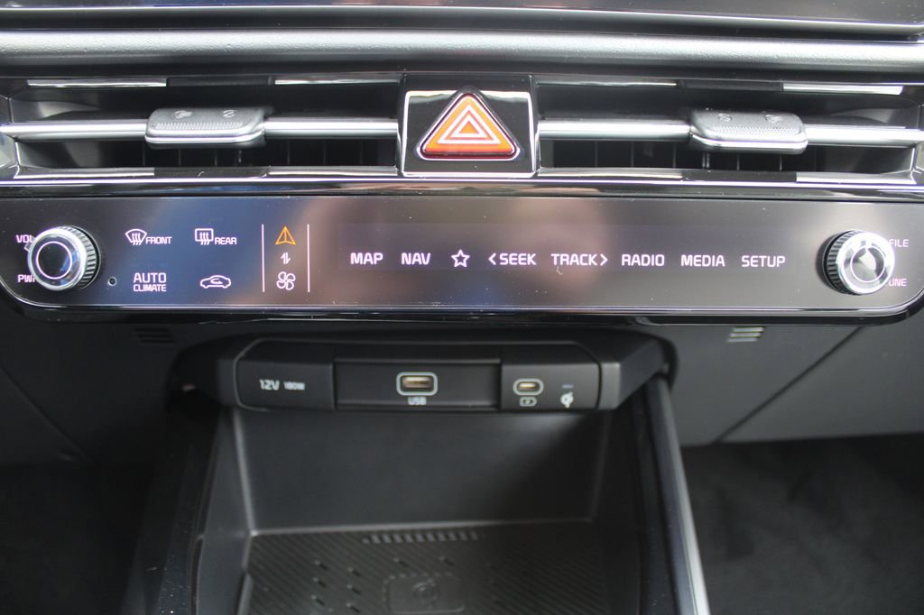 New 2026 Kia Niro EX FWD image 40