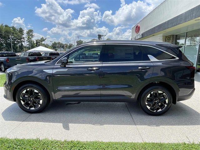 New 2025 Kia Sorento S image 10