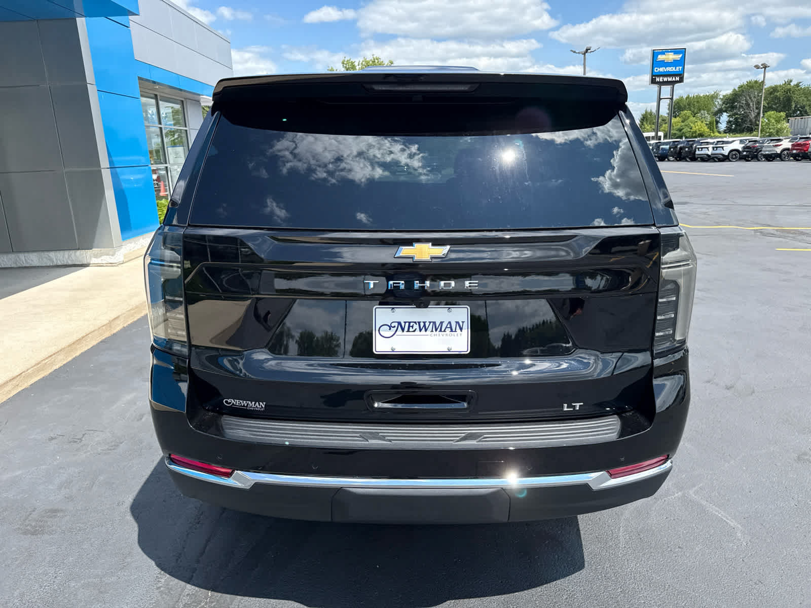 New 2026 Chevrolet Tahoe LT w/ Comfort Package AWD/4WD image 9