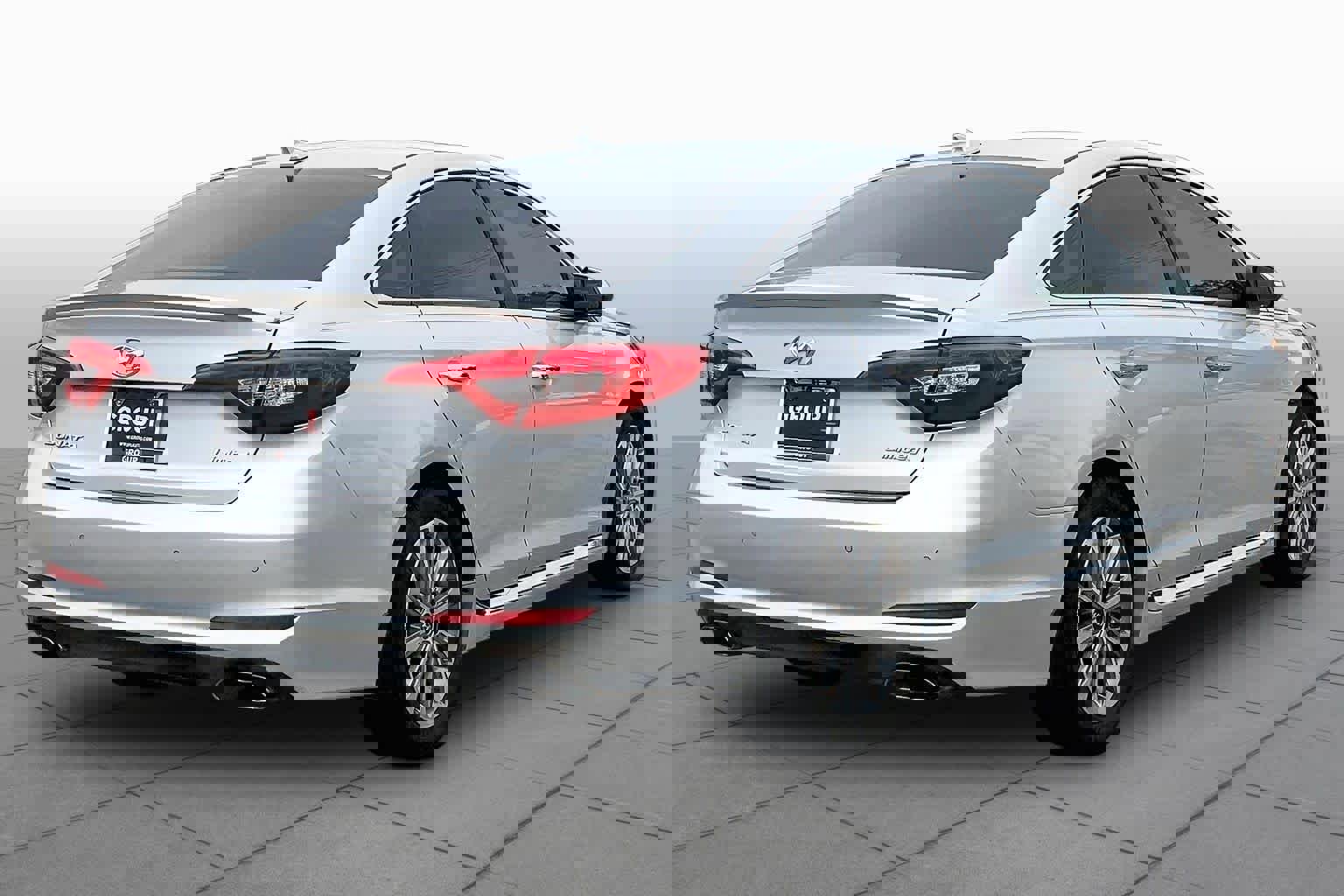 Used 2017 Hyundai Sonata Limited w/ Ultimate Package 04 FWD image 13