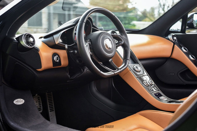 Used 2013 McLaren MP4-12C Spider RWD image 28