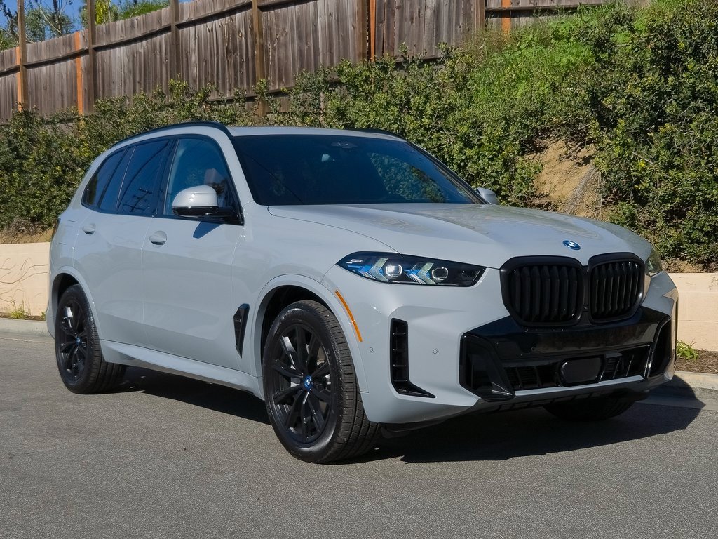 Used 2024 BMW X5 xDrive50e w/ M Sport Package image 2
