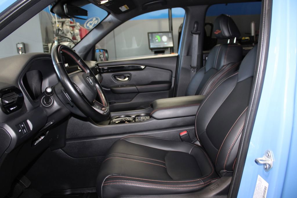 Certified 2025 Honda Pilot TrailSport image 13