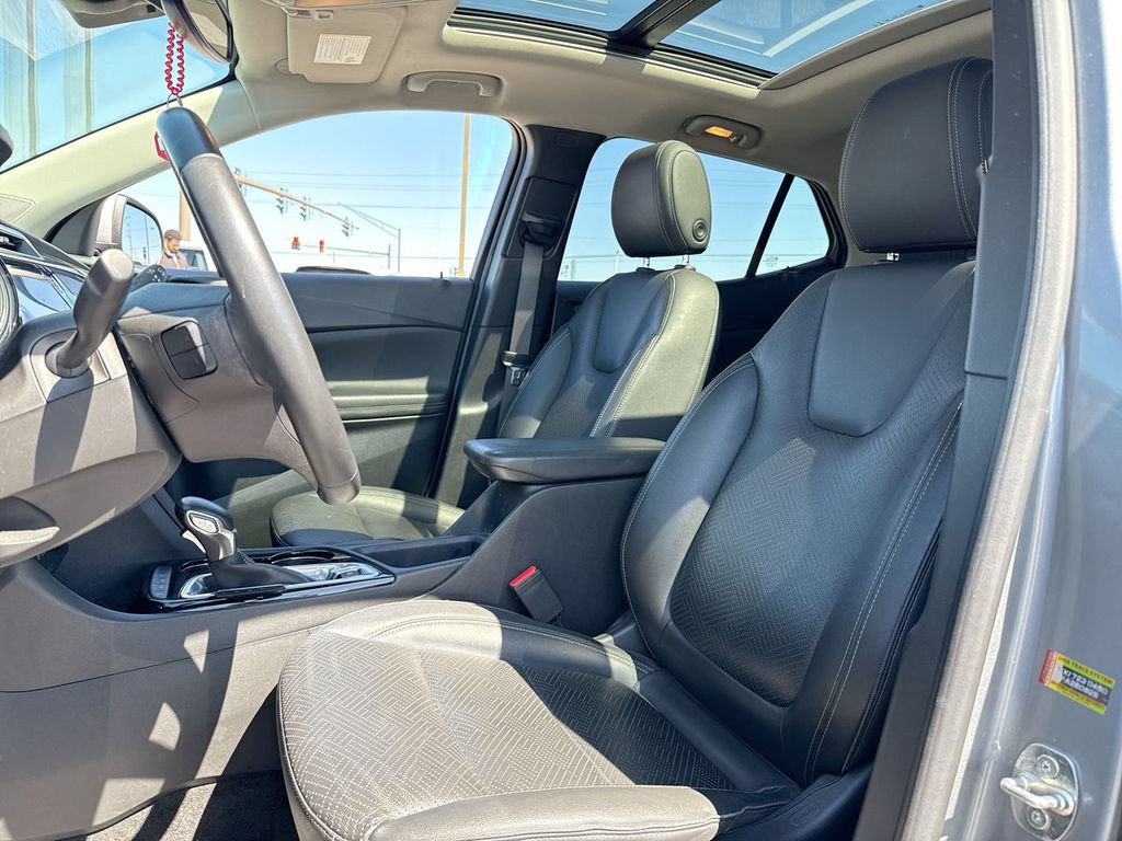 Used 2023 Buick Encore GX Essence w/ Experience Buick Package AWD/4WD image 11