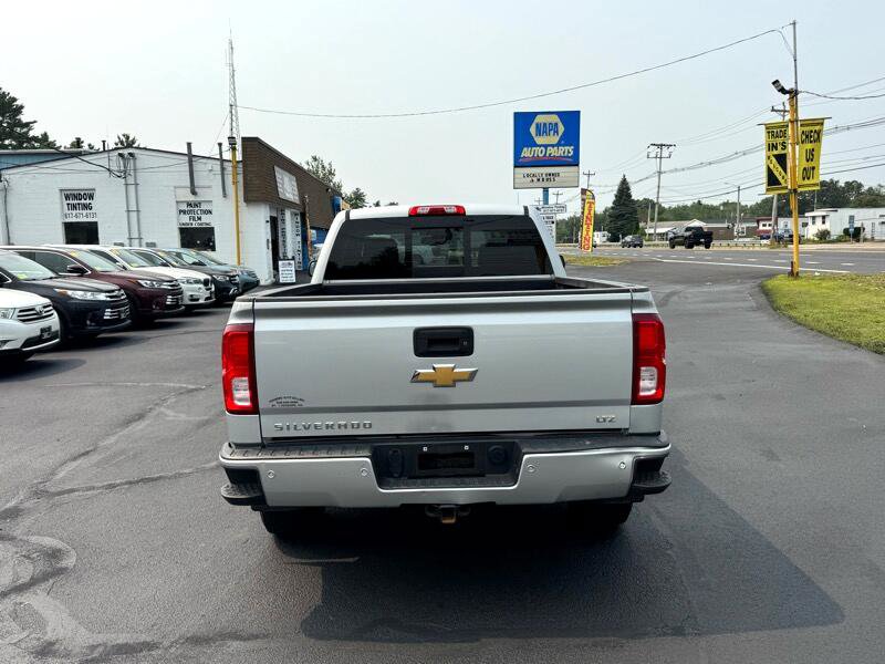 Used 2017 Chevrolet Silverado 1500 LTZ Z71 w/ LTZ Plus Package image 6