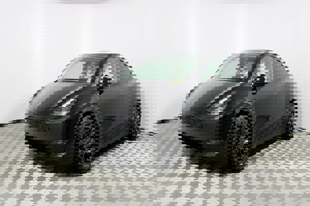 Used 2022 Tesla Model Y Performance image 29