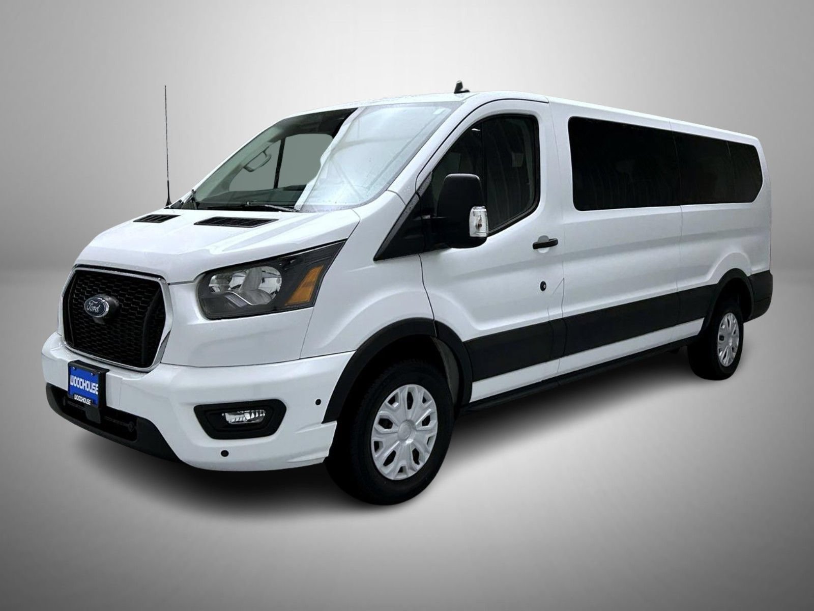 Used 2025 Ford Transit 350 XLT RWD image 1