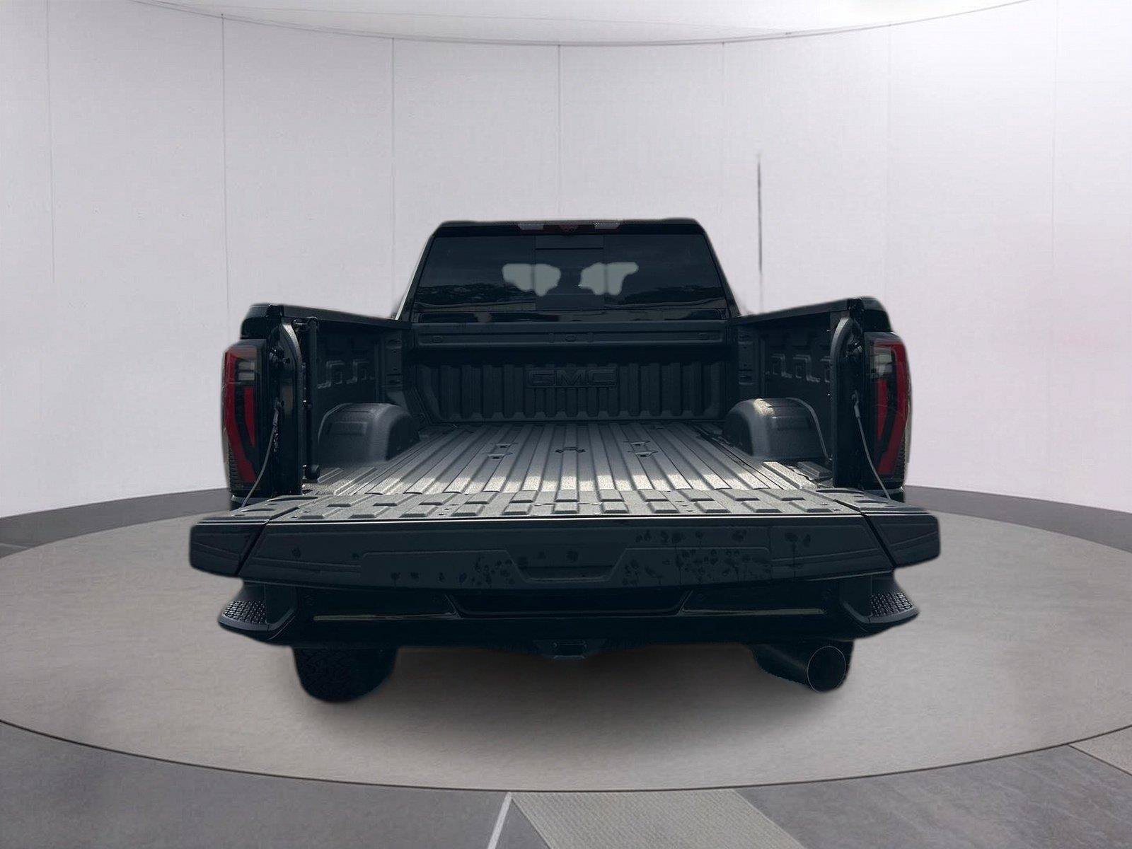 New 2026 GMC Sierra 2500 AT4 w/ AT4 Premium Plus Package AWD/4WD image 5