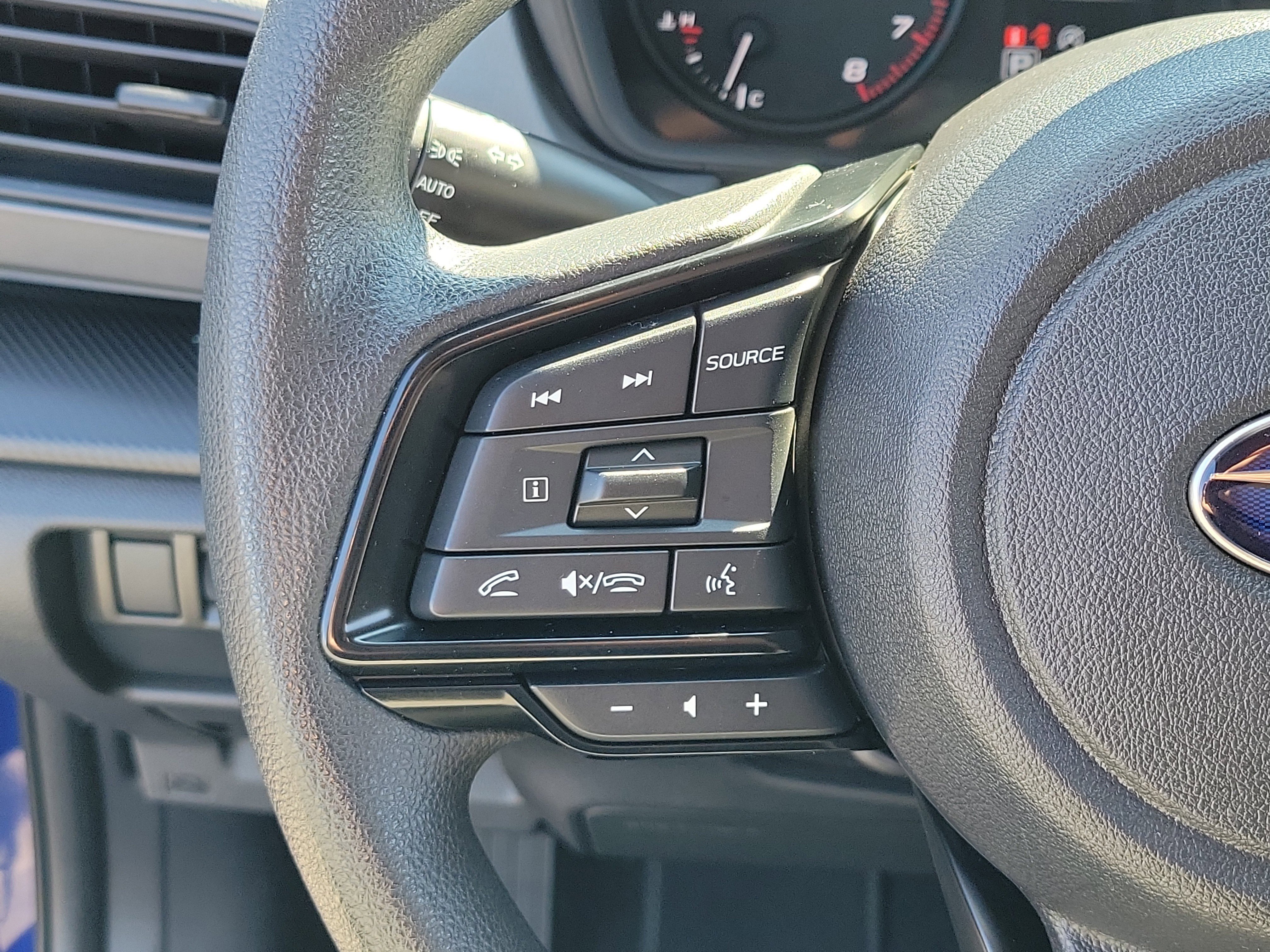 Certified 2025 Subaru Crosstrek 2.0i image 24