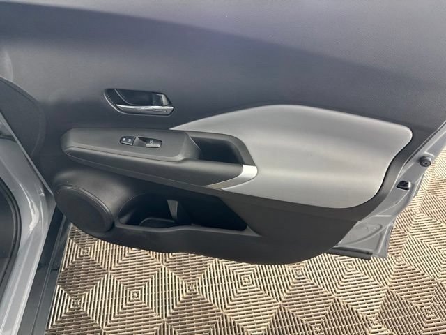 Used 2021 Nissan Kicks SR FWD image 23