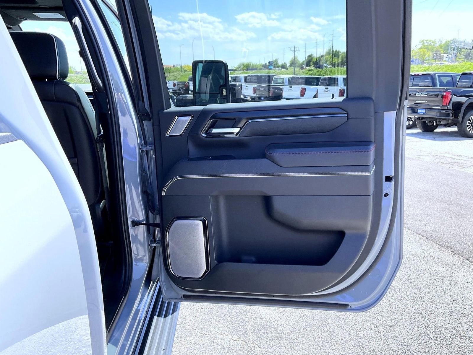 Certified 2024 GMC Sierra 2500 AT4X AWD/4WD image 17