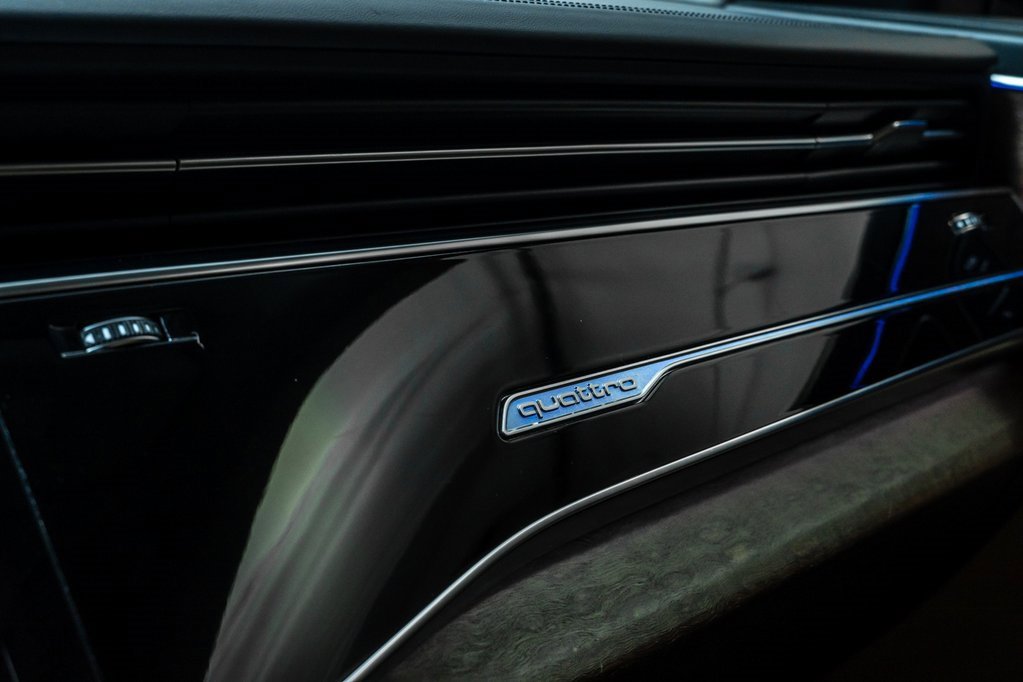 Used 2020 Audi Q8 Prestige w/ Prestige Package image 21