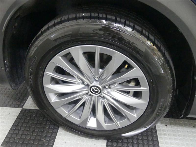Used 2024 MAZDA CX-90 3.3 Turbo w/ Preferred Package AWD/4WD image 17