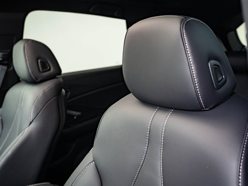 Certified 2025 Acura RDX SH-AWD image 21