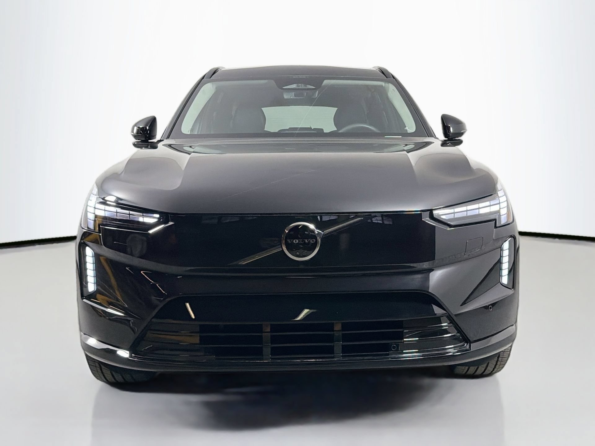 New 2026 Volvo EX90 Ultra AWD/4WD image 2