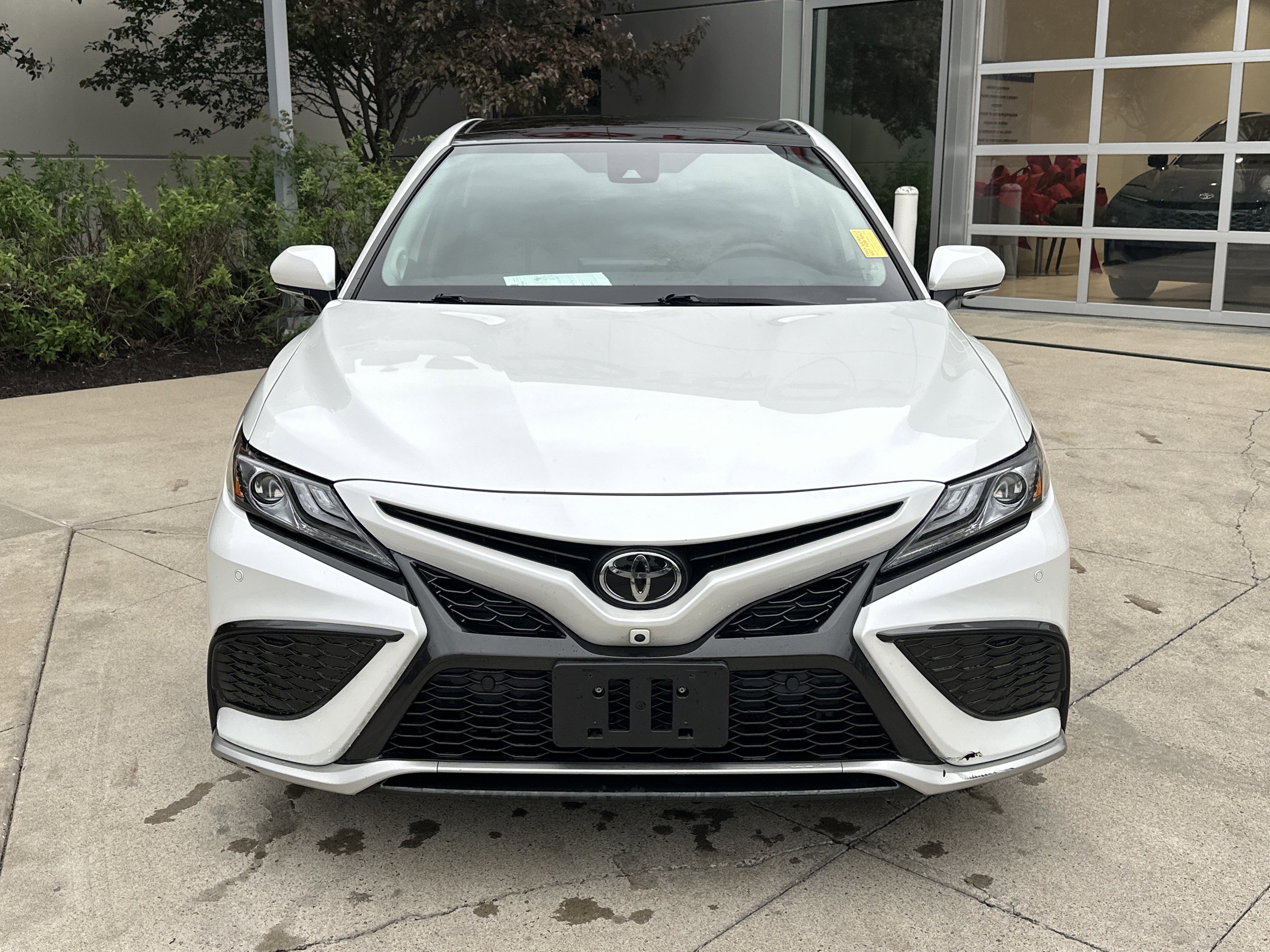 Used 2023 Toyota Camry XSE w/ Navigation Package FWD image 5