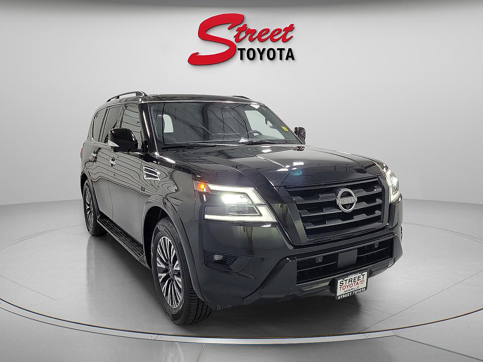 Used 2022 Nissan Armada SL w/ Midnight Edition Package RWD image 5