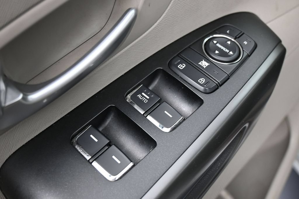 Used 2021 Kia Sedona EX FWD image 14