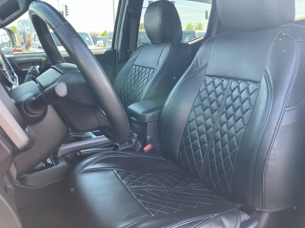 Used 2019 Toyota Tacoma TRD Off-Road w/ Technology Package AWD/4WD image 29
