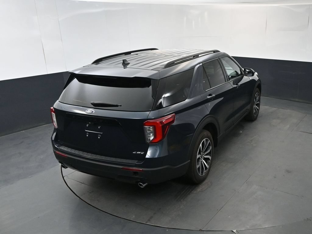 Used 2023 Ford Explorer ST-Line AWD/4WD image 32