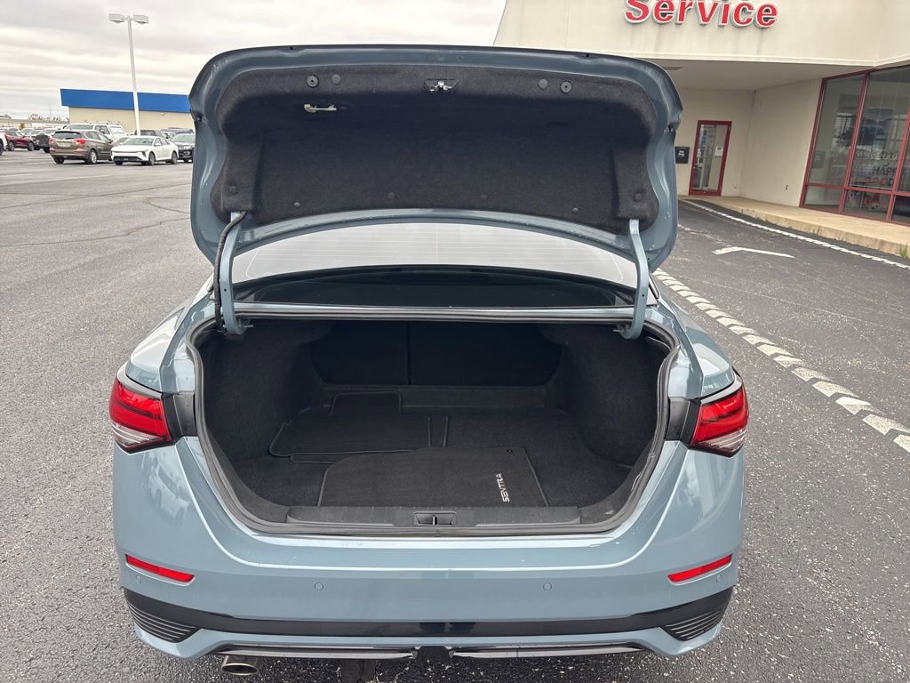 Used 2025 Nissan Sentra SR image 14