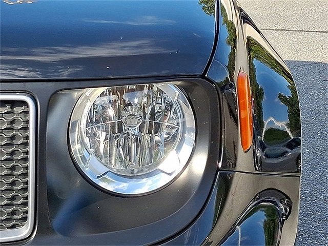 Used 2022 Jeep Renegade Latitude w/ Convenience Group image 9