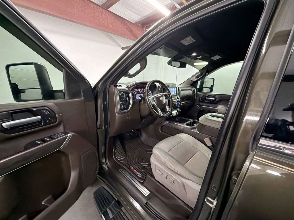 Used 2022 Chevrolet Silverado 2500 LTZ AWD/4WD image 10