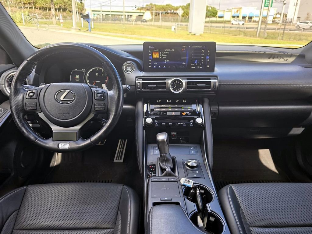 Used 2022 Lexus IS 350 F Sport image 13