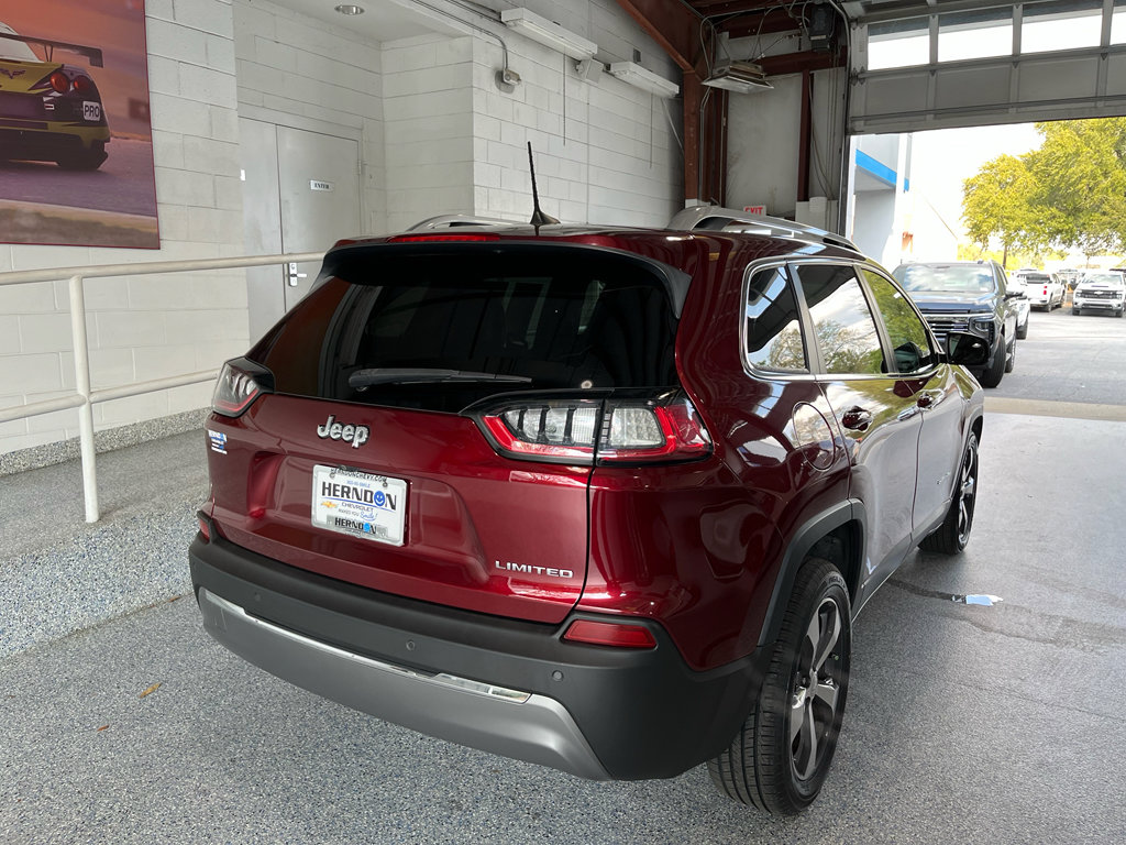 Used 2019 Jeep Cherokee Limited image 10