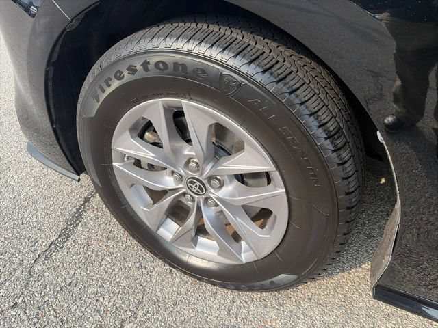 Used 2021 Toyota Sienna XLE w/ XLE Plus Package AWD/4WD image 12