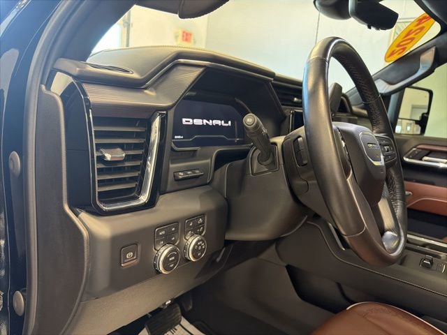 Used 2024 GMC Sierra 3500 Denali Ultimate image 25
