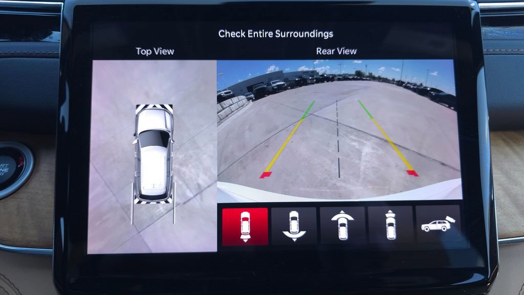 Used 2023 Jeep Grand Cherokee Summit AWD/4WD image 35