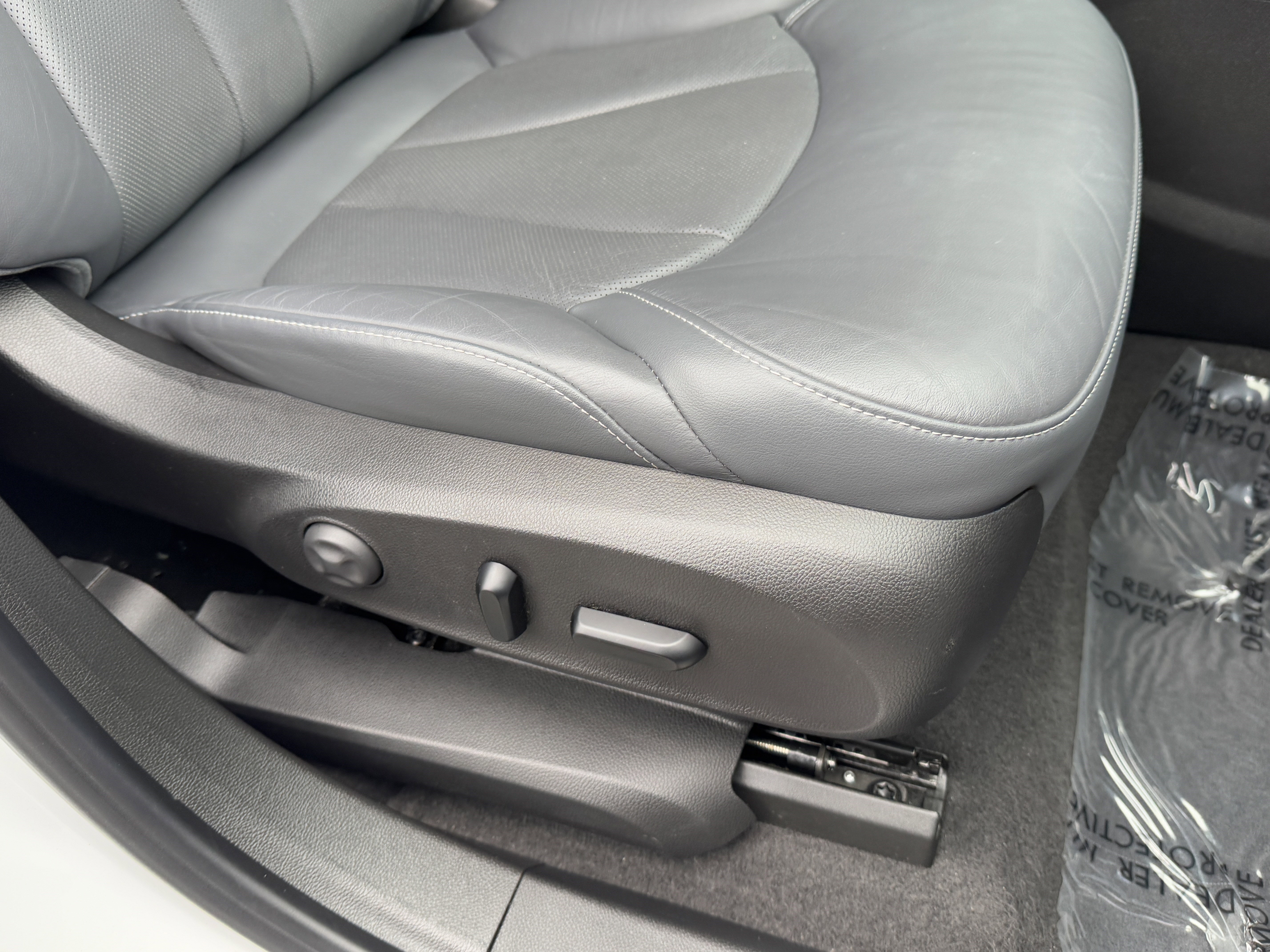 Used 2020 Buick Envision Essence image 21