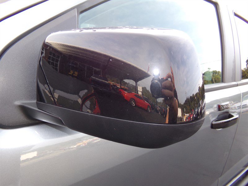 Used 2022 GMC Canyon AT4 image 32