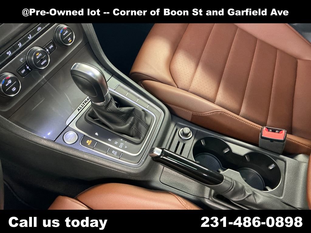 Used 2017 Volkswagen Golf Alltrack S AWD/4WD image 24