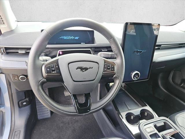 Used 2025 Ford Mustang Mach-E Select w/ Comfort Package Lite RWD image 16