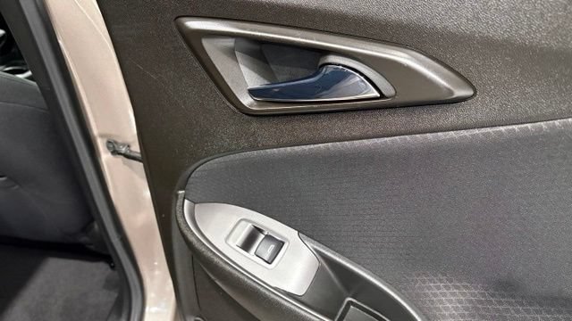 Used 2023 Chevrolet Malibu LT FWD image 25