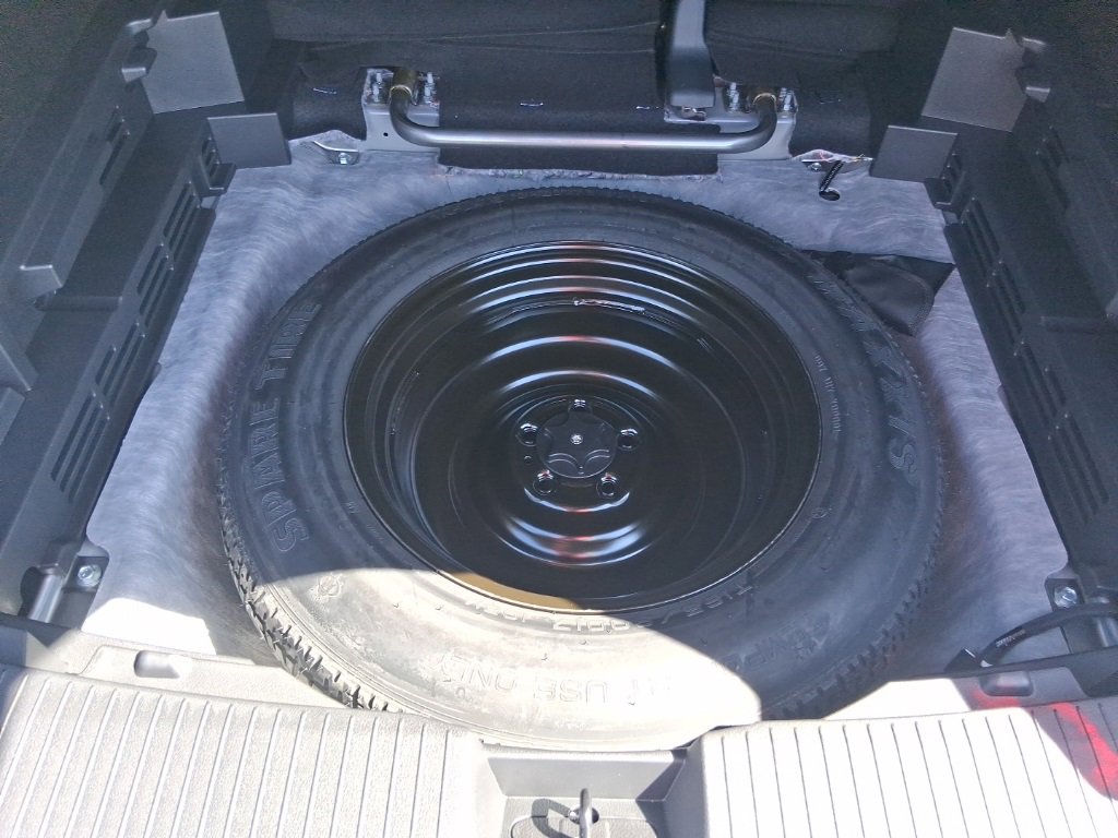 New 2026 Nissan Rogue SV image 8