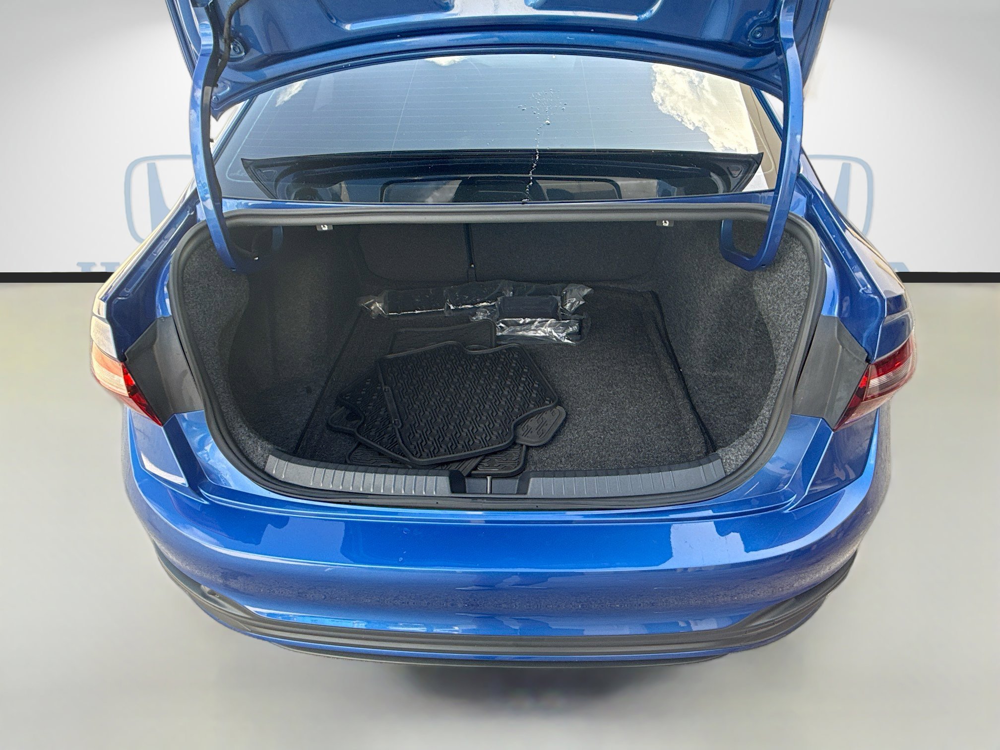 Used 2023 Volkswagen Jetta S FWD image 25
