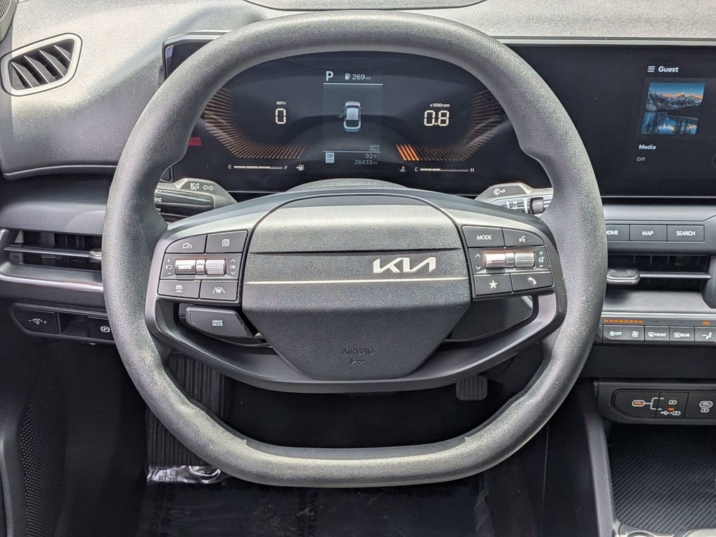 Used 2025 Kia K4 FWD image 24