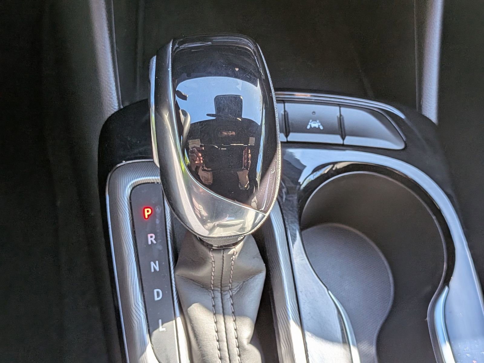 Used 2024 Buick Envista Sport Touring w/ Convenience I Package FWD image 25